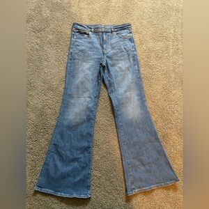 American Eagle Super Hi-Rise Flare Jeans Womens Size 12 Stretch Boho Hippie